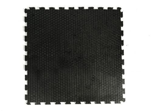 uploads_vik/thumb-150224030336Mini-Hexagonal-Mat.jpg